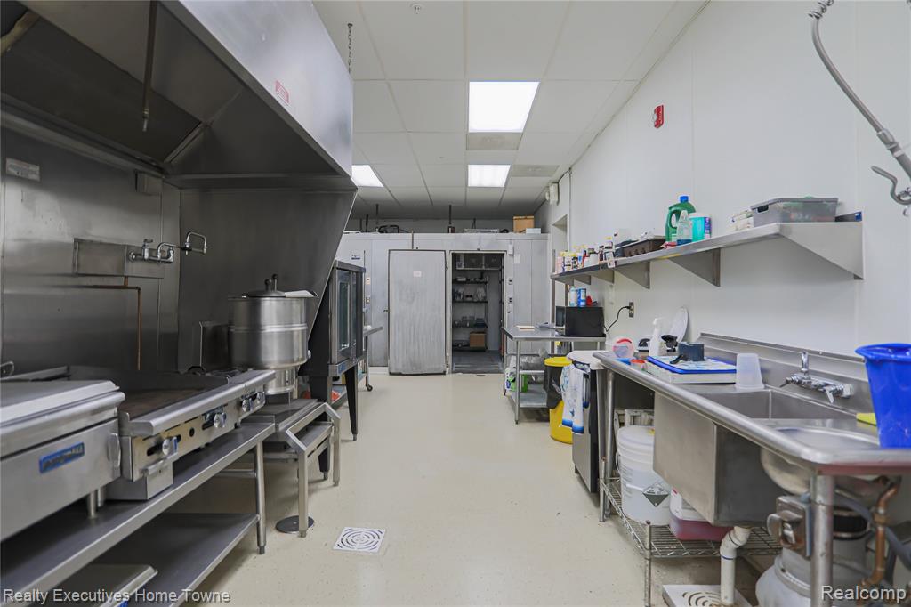 9334 River Road, Algonac, MI, 48001