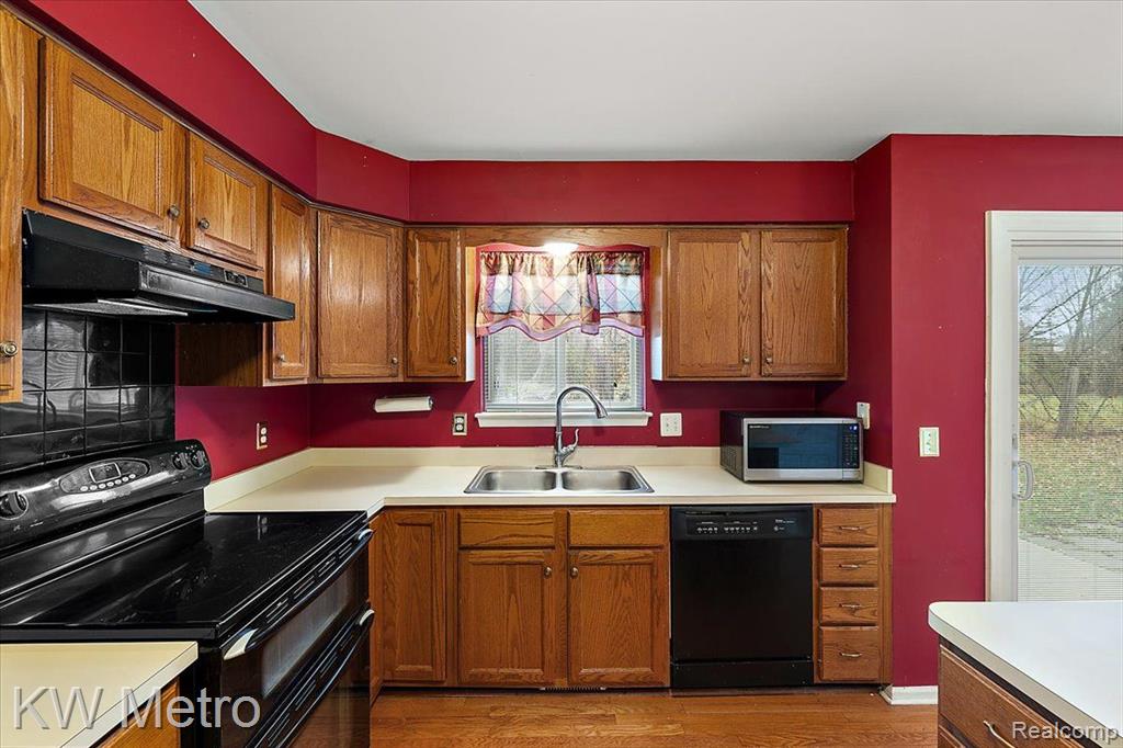 3767 PARKLAWN Drive, Canton, MI 48188 — Photo 26