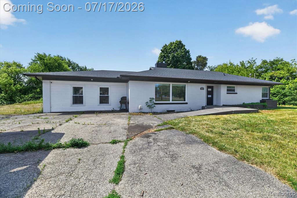5200 Lapeer Road, Burton, MI 48509 — Photo 37