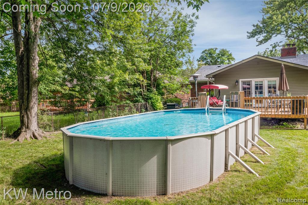 20665 Woodcrest Street, Harper Woods, MI 48225 — Photo 9