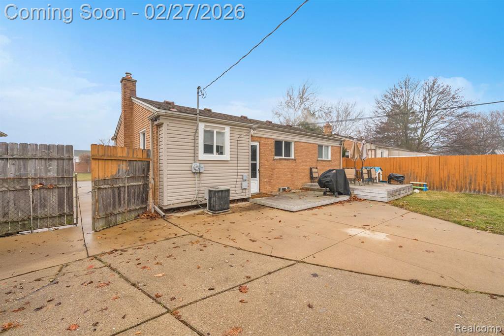 8281 Huron Street, Taylor, MI 48180 — Photo 8