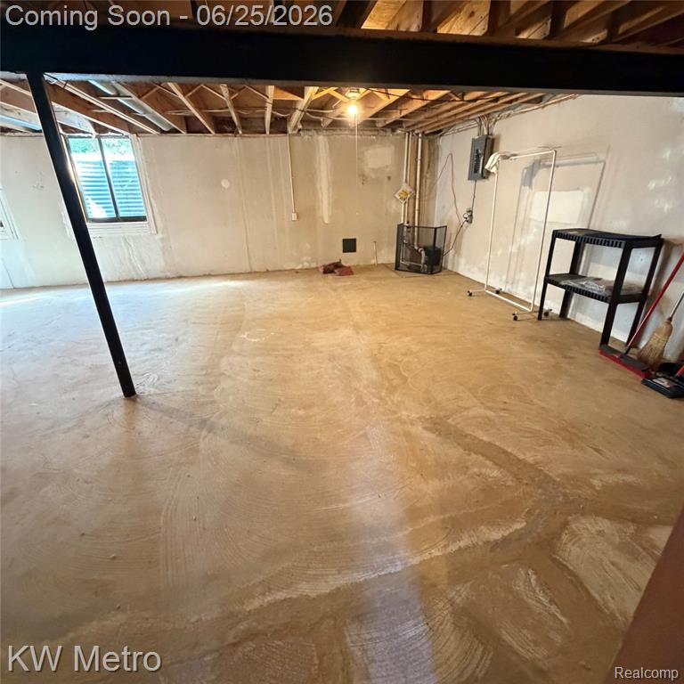 49429 Ferrisburg Court, Utica, MI 48315 — Photo 25