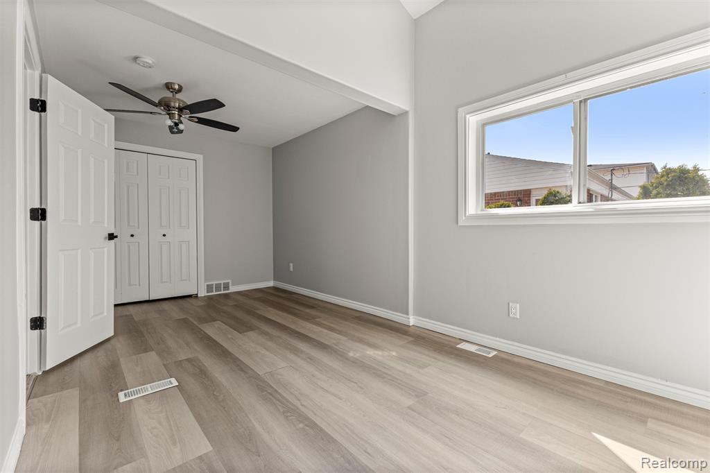 29940 Bock Street, Garden City, MI — Photo 26