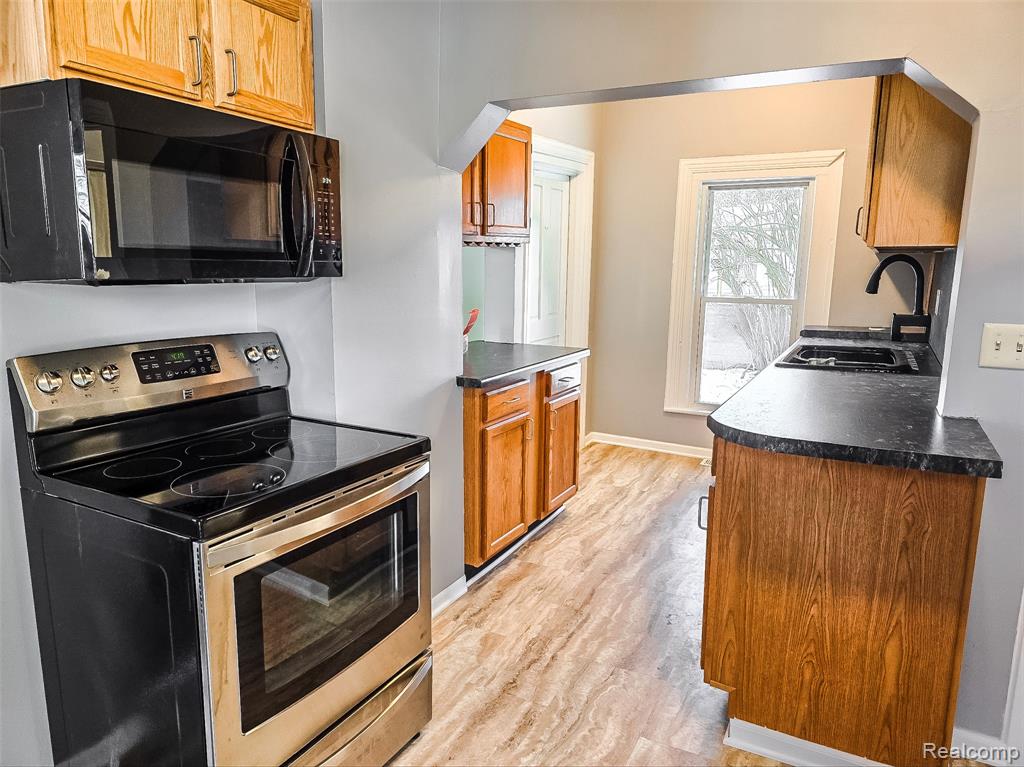 270 W 4th Street, Imlay City, MI 48444 — Photo 4
