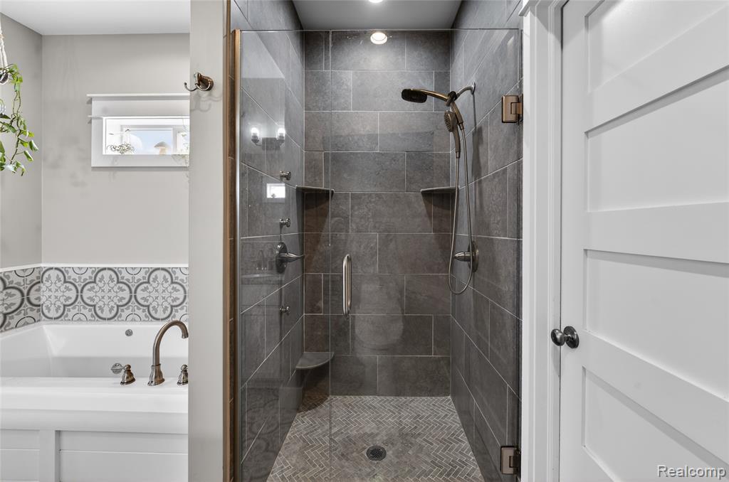 5360 Stone Garden Drive, Howell, MI 48843 — Photo 19