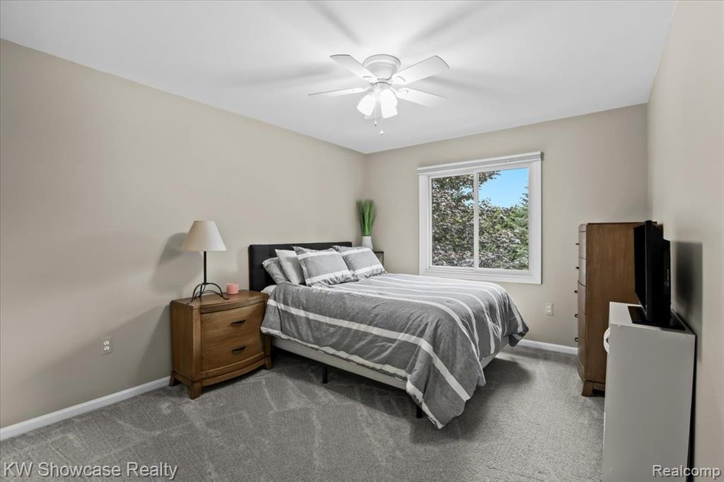 45776 Bristol Circle, Novi, MI 48377 — Photo 27