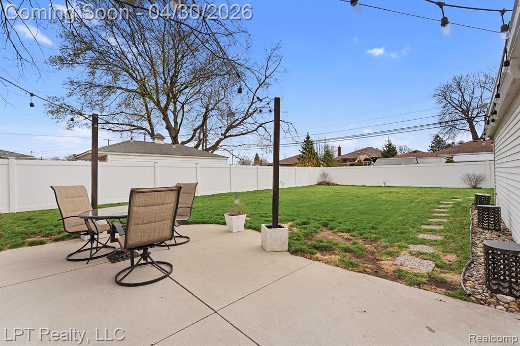 8439 Louise Avenue, Allen Park, MI 48101 — Photo 21