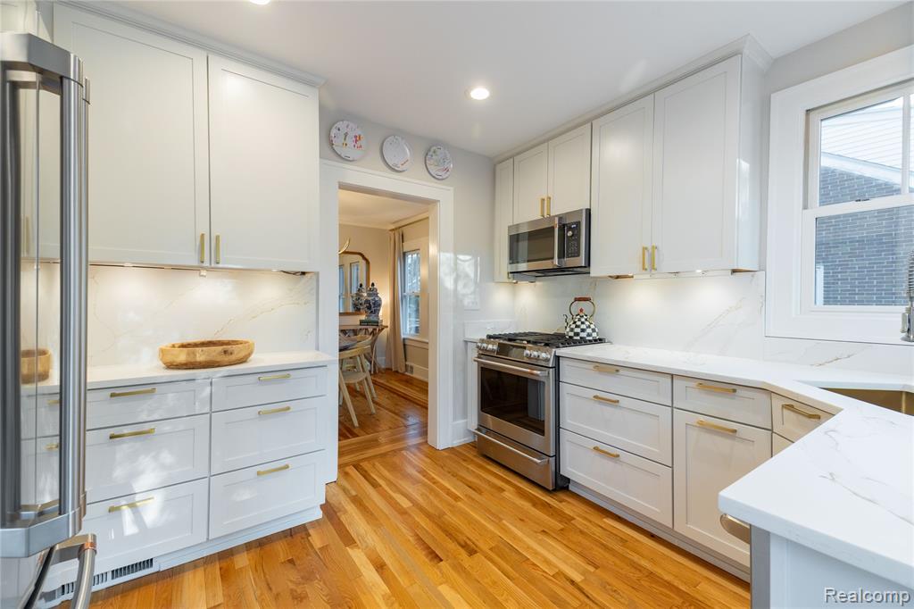 609 N Harvey Street, Plymouth, MI 48170 — Photo 19