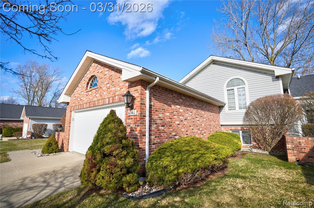 6361 Squire Lake Drive, Flushing, MI 48433 — Photo 2