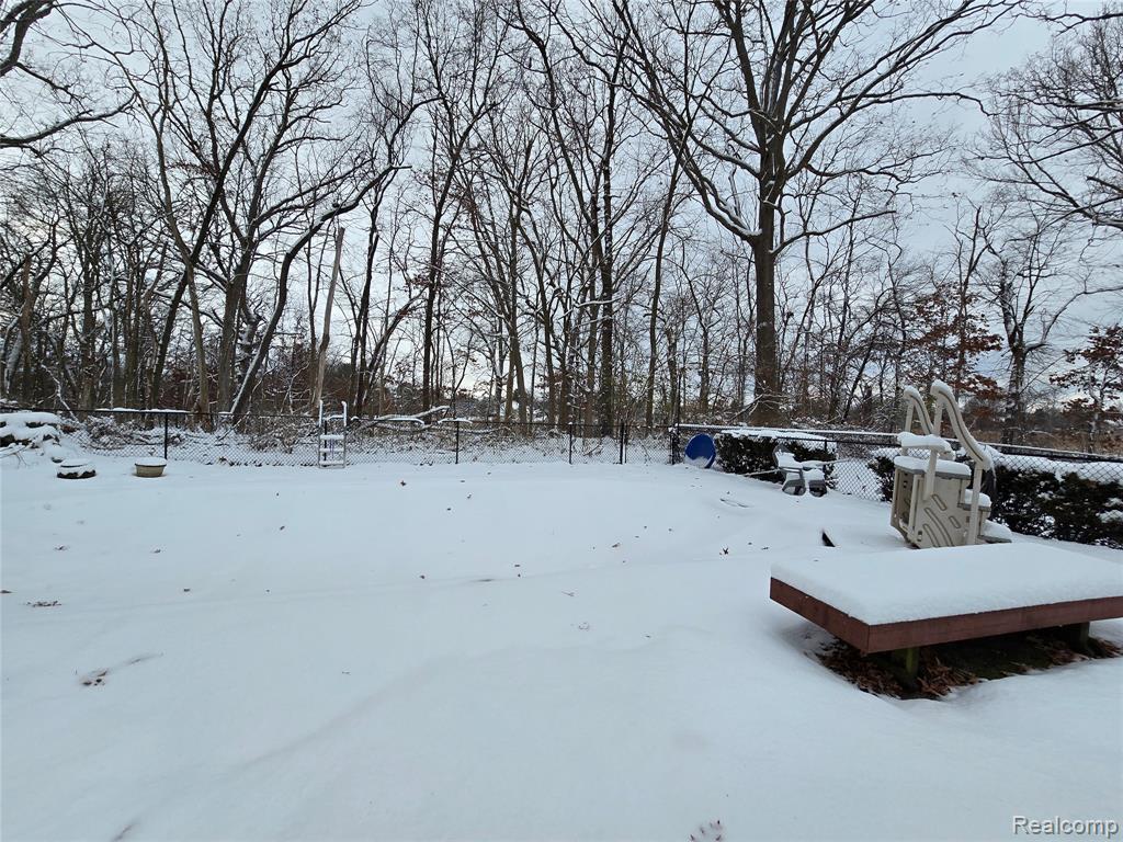 9770 Daleview Drive, South Lyon, MI 48178 — Photo 42