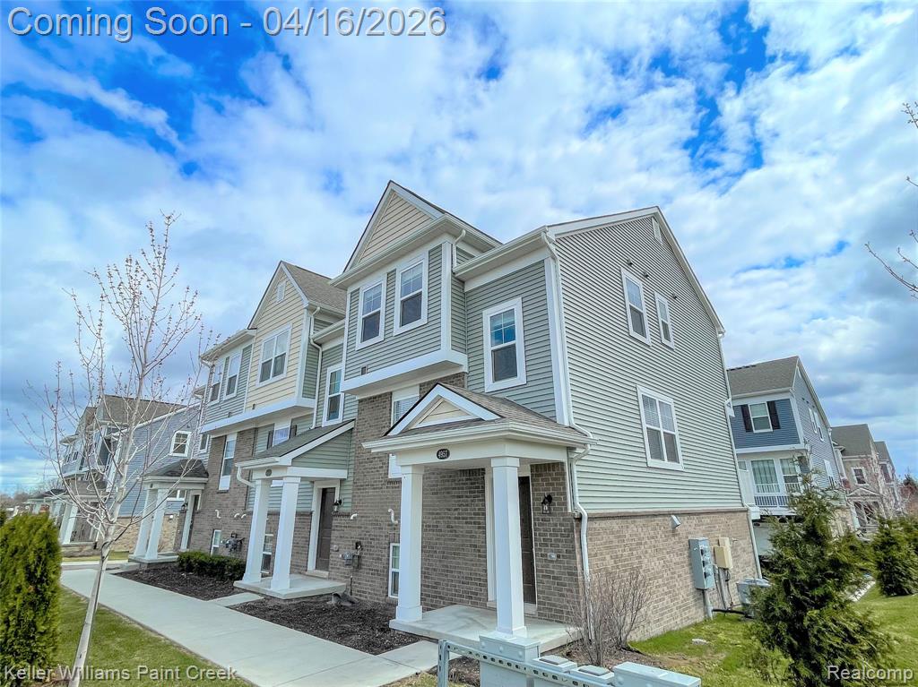 4957 Treeside Lane, Troy, MI 48098 — Photo 2