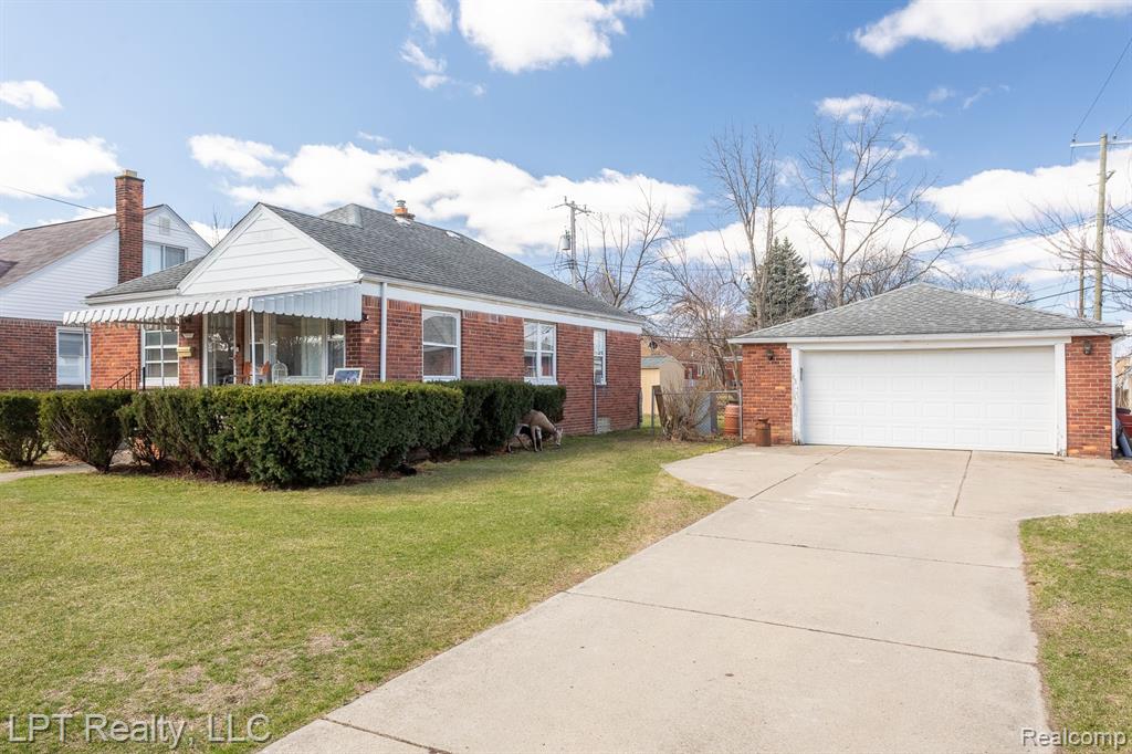 7007 COLONIAL Street, Dearborn Heights, MI 48127 — Photo 2