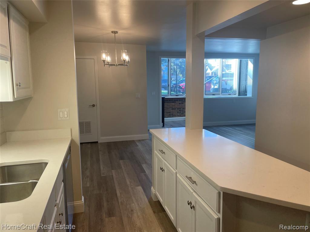 192 Pinewood Drive, Plymouth, MI 48170 — Photo 9