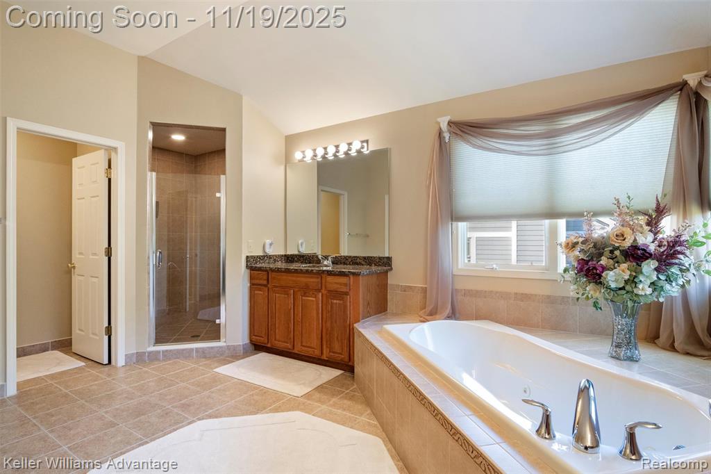 6120 Strawberry Circle, Commerce Twp, MI 48382 — Photo 25