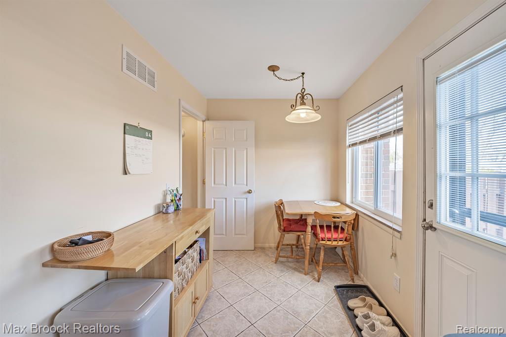 4822 MANSFIELD Avenue, Royal Oak, MI 48073 — Photo 12