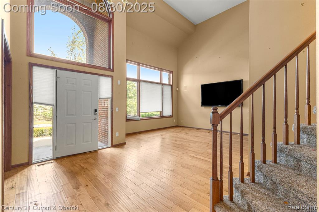 44067 Greenview Lane, Northville, MI 48168 — Photo 4