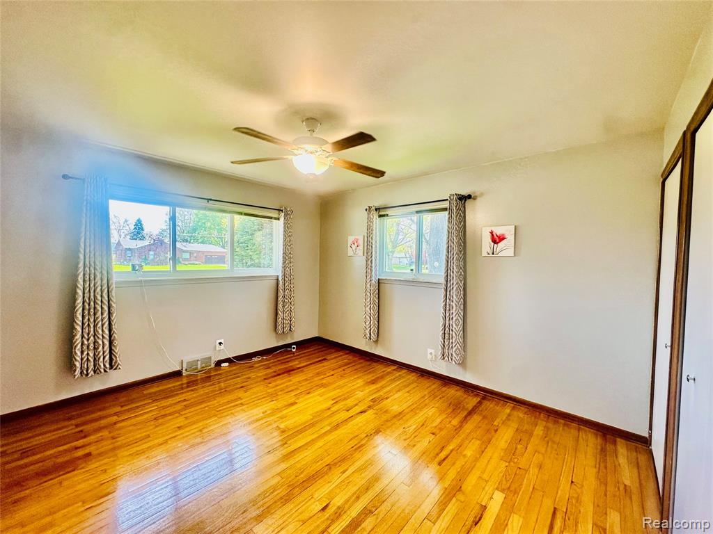 26321 Burg Road, Warren, MI 48089 — Photo 18