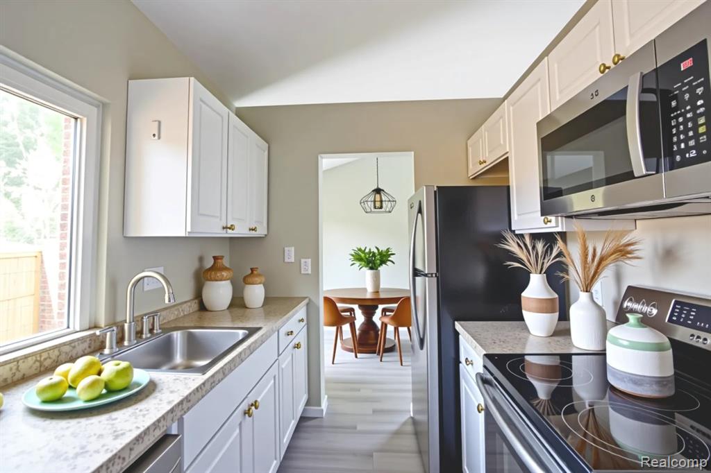 3425 Burbank Drive, Ann Arbor, MI 48105 — Photo 3