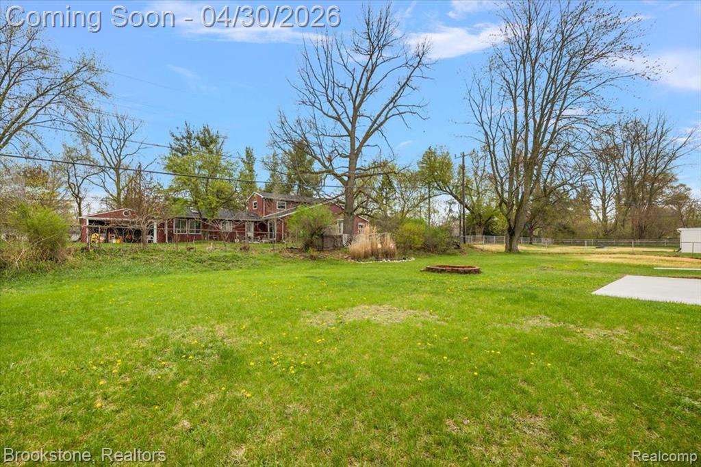 1759 Ashstan Drive, Walled Lake, MI 48390 — Photo 38