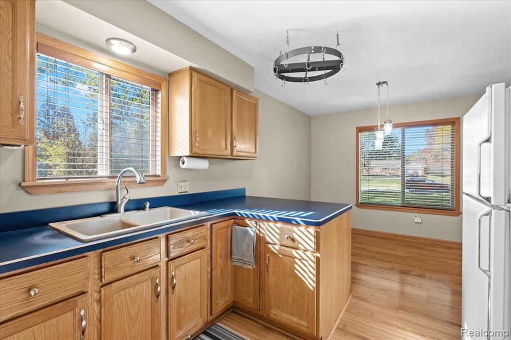 4485 Pommore, Milford, MI 48380 — Photo 13