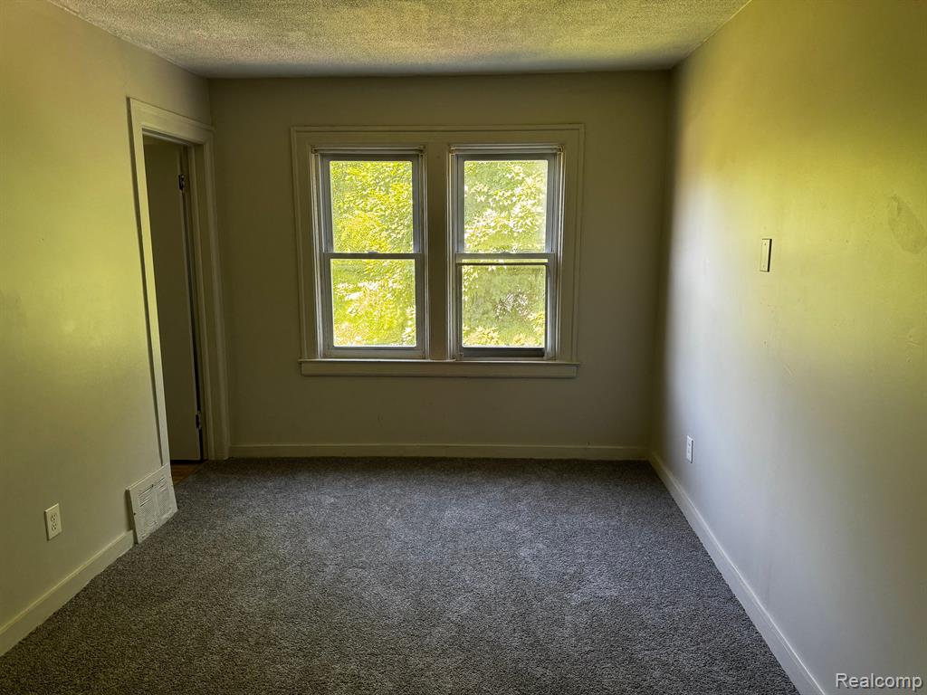 6787 RUTHERFORD Street, Detroit, MI 48228 — Photo 16