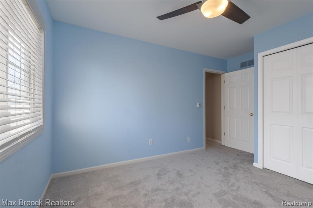 906 McLean Avenue, Royal Oak, MI 48067 — Photo 16