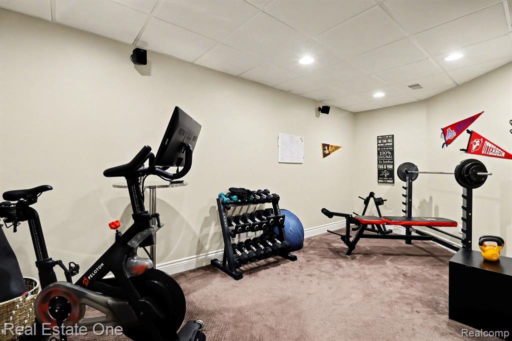 960 Hill Hollow Lane, Milford, MI 48381 — Photo 38