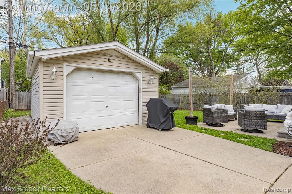 1890 Princeton Road, Berkley, MI 48072 — Photo 32