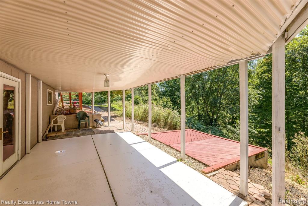 5529 JEDDO Road, MI 48032 — Photo 8
