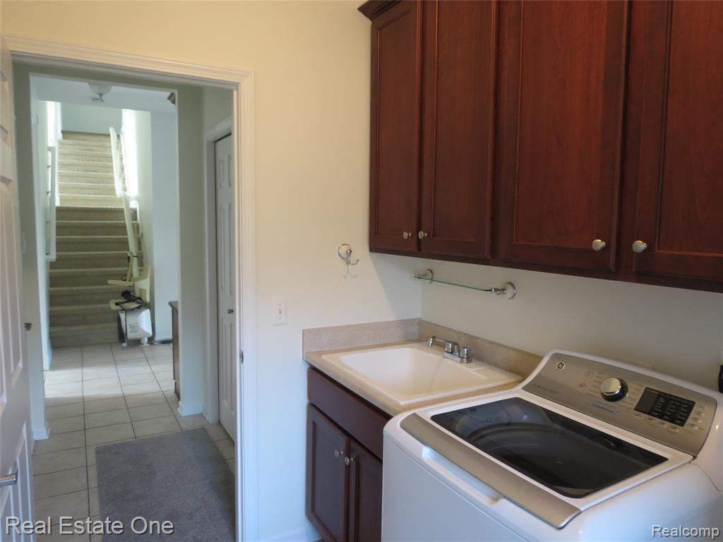 45702 Balfour Court, Novi, MI 48377 — Photo 28