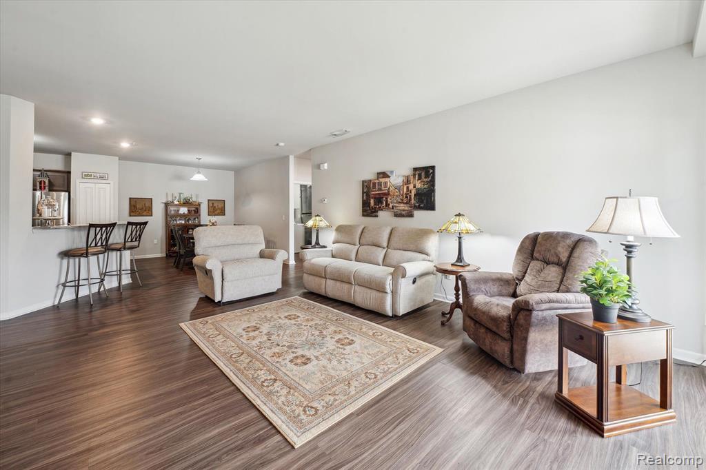 9948 Ridge Run, Howell, MI 48855 — Photo 2
