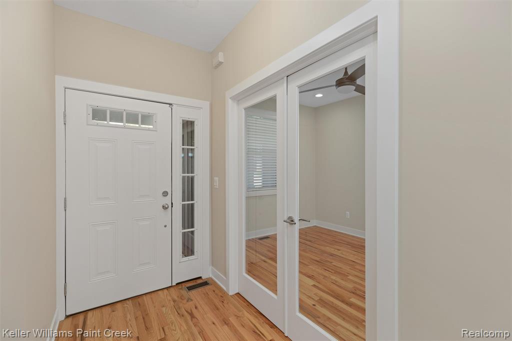 7955 Jordan Drive, Waterford, MI 48327 — Photo 5