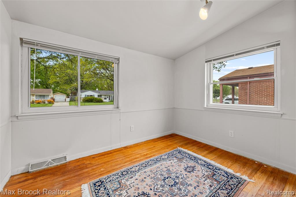 260 Lyons Drive, Troy, MI 48083 — Photo 14