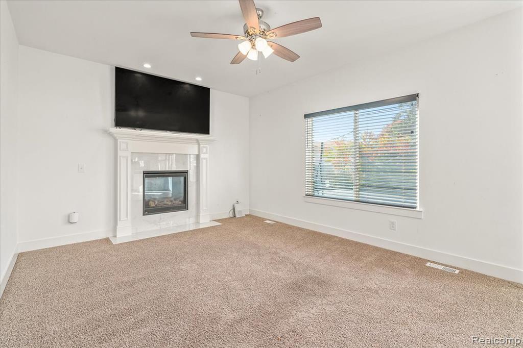 8319 Beatrice, Westland, MI — Photo 9