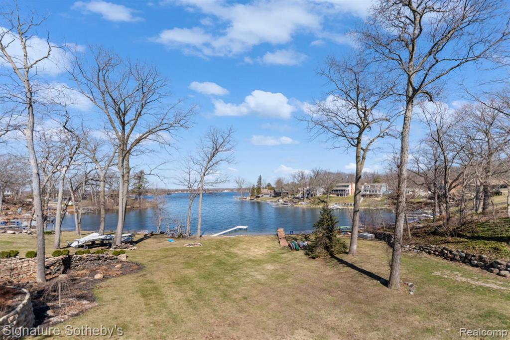 1745 Ridge Road, White Lake, MI 48383 — Photo 41