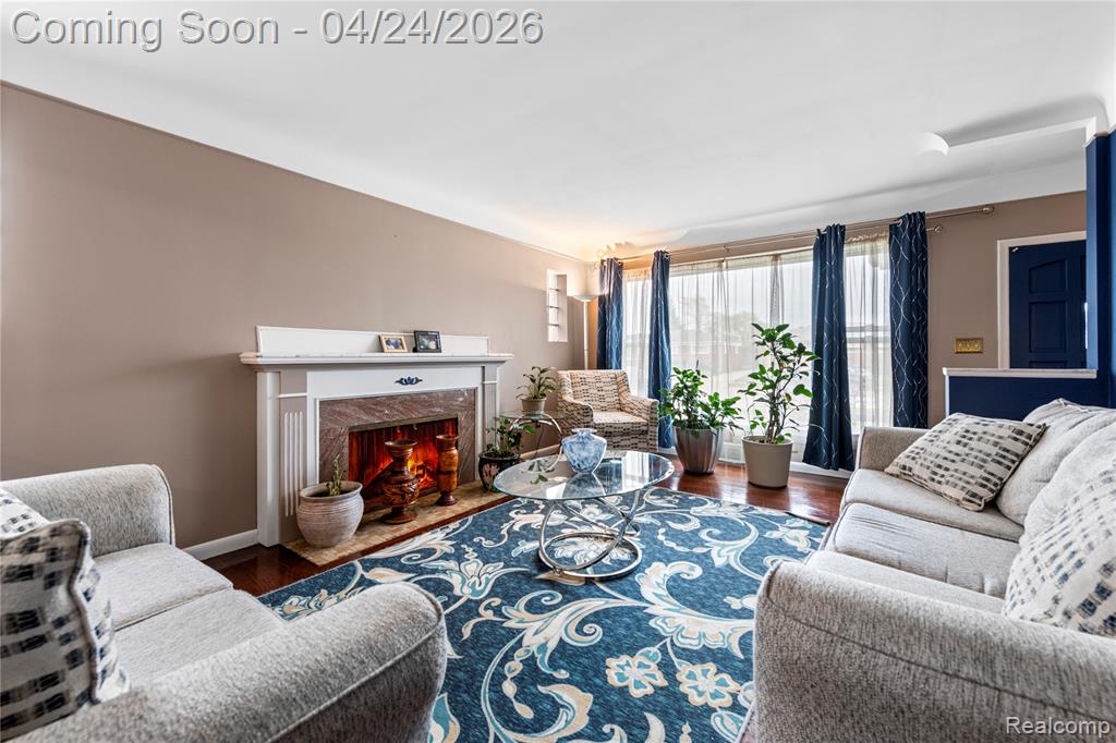 24861 Almond Avenue, Eastpointe, MI 48021 — Photo 8