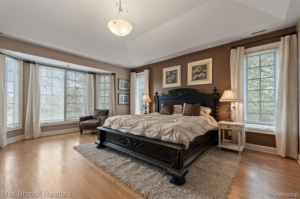 398 Shrewsbury Drive, Clarkston, MI 48348 — Photo 47
