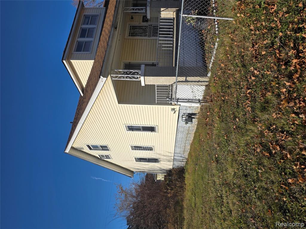 14681 Tuller Street - Photo 2