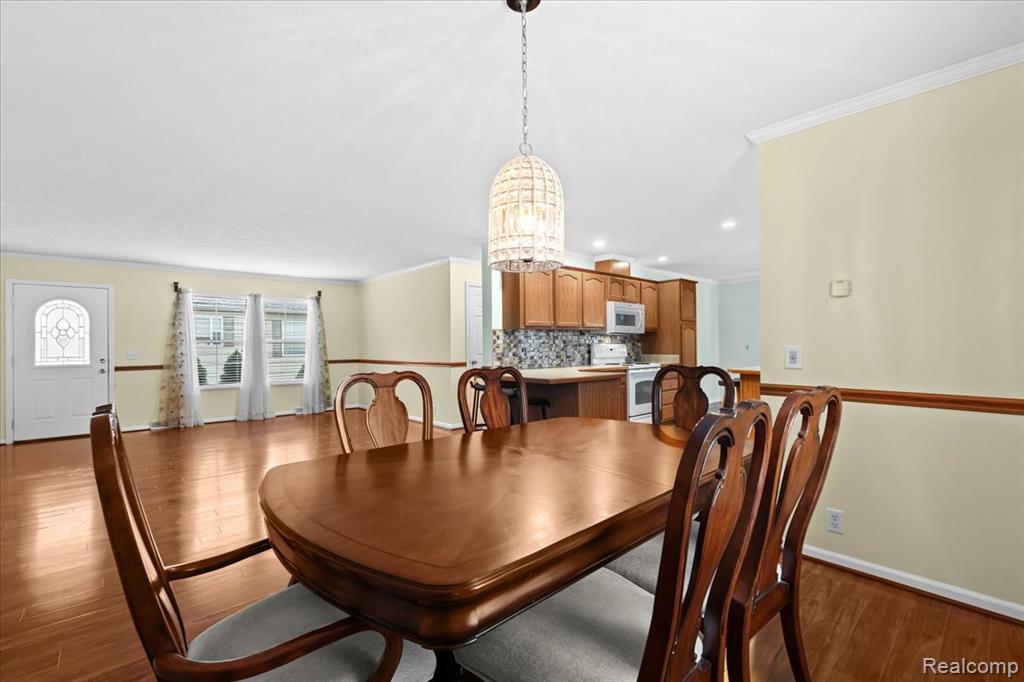 11078 Wood Run Circle, South Lyon, MI 48178 — Photo 7
