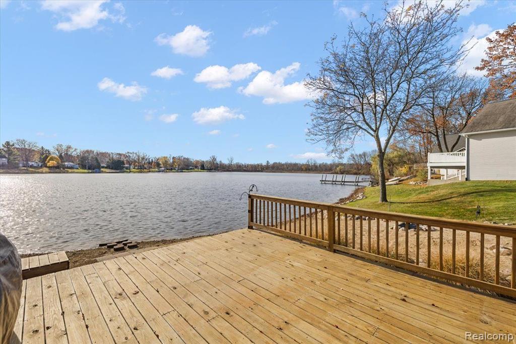 6738 GRAND BEACH Drive, Brighton, MI 48114 — Photo 13