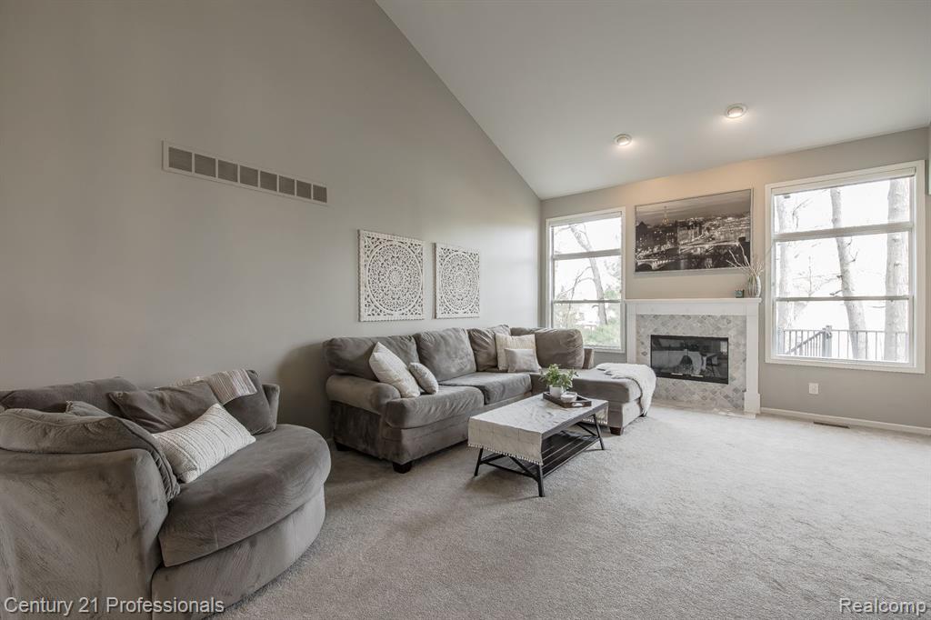 4482 RED OAK Boulevard, Waterford, MI 48329 — Photo 6
