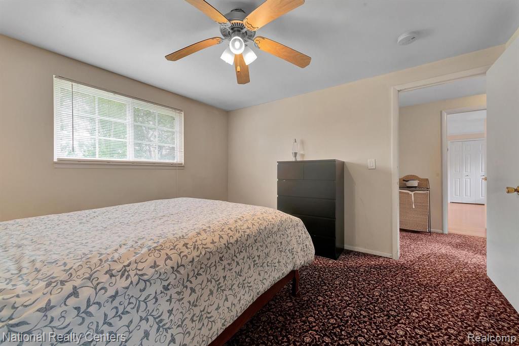 5450 Pocono Street, West Bloomfield, MI 48323 — Photo 42