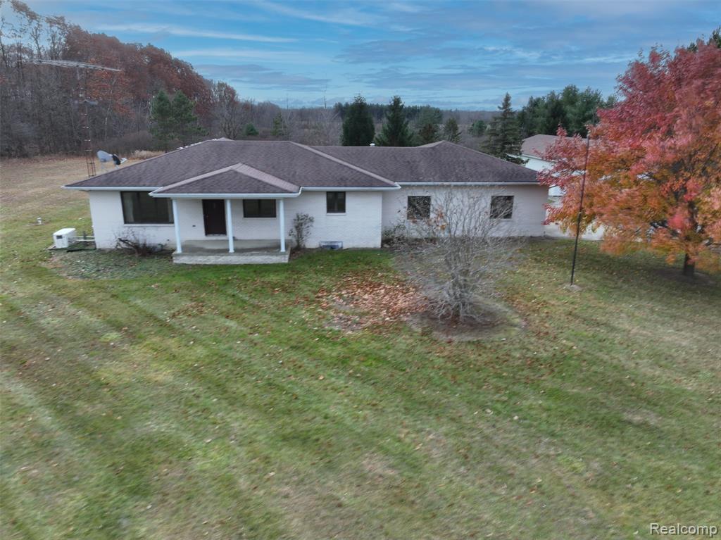 3854 Castle Road, North Branch, MI 48461 — front exterior