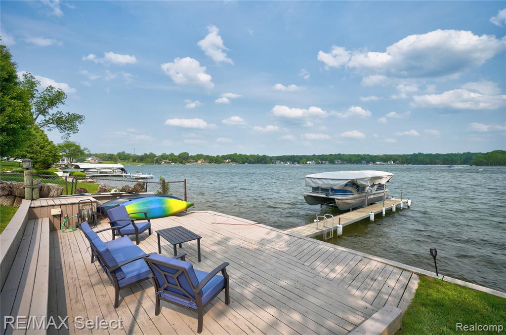 7457 Haviland Beach Drive, Linden, MI 48451 — Photo 16