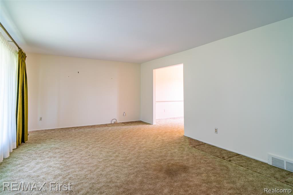 8506 Orchardview Drive, Washington, MI 48095 — Photo 15