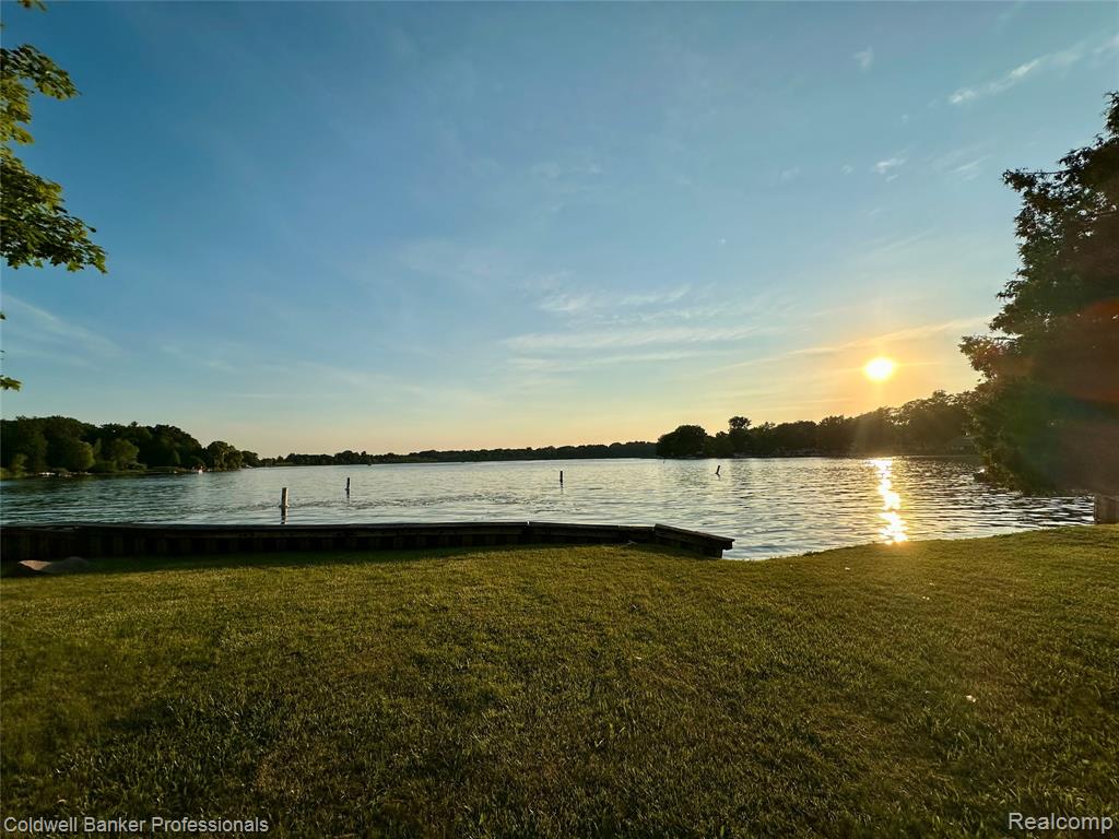 975 Boshaw Drive, Attica, MI 48412 — Photo 2