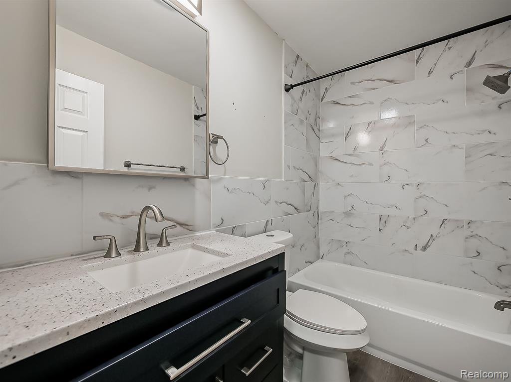 536 Emerson Avenue, Pontiac, MI 48342 — Photo 18