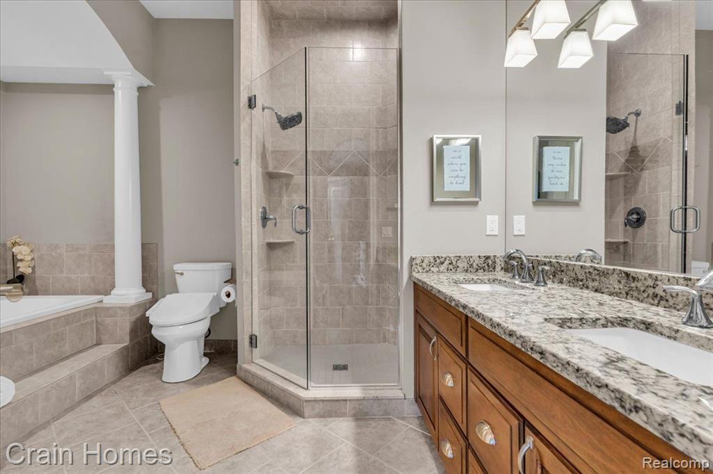 5808 KNOB HILL Circle, Clarkston, MI 48348 — Photo 16