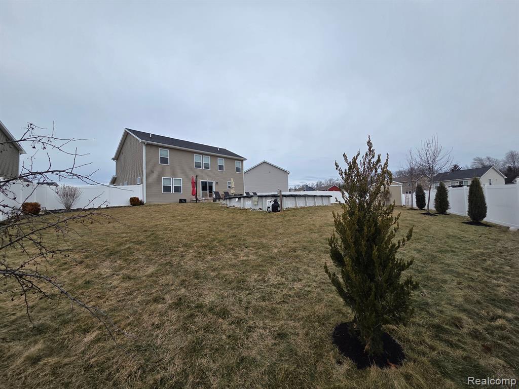 376 VENTURA, Howell, MI 48855 — Photo 4