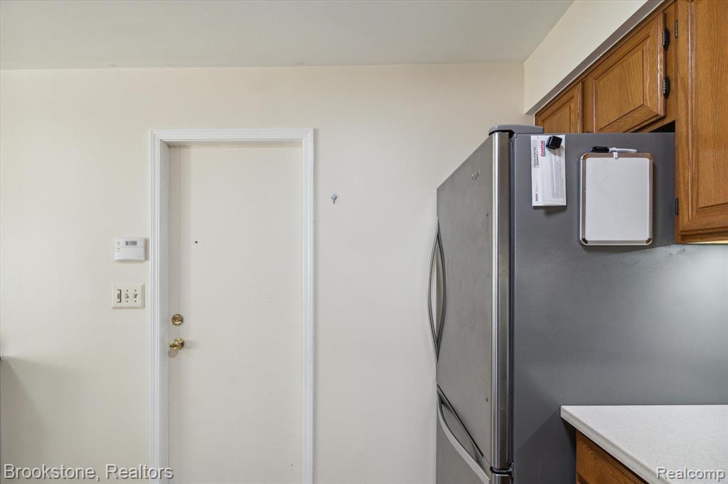 41424 AMBERCREST Drive, Sterling Heights, MI 48314 — Photo 13